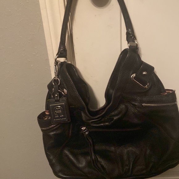 Etienne aligned purse zippered compartments on each side and back of purse - Picture 7 of 8